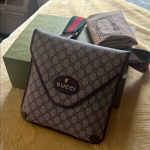 Gucci Black and Gray Signature Messenger Bag